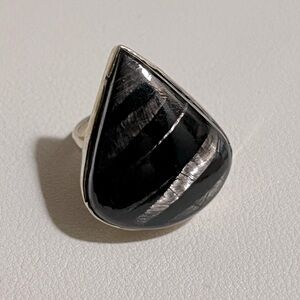 Hypersthene gemstone Sterling Silver statement Ring size 8 black stone w/ flash
